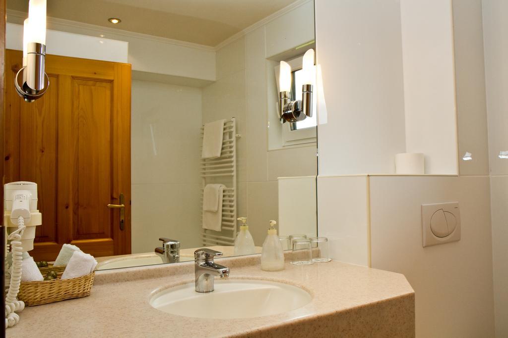 Gasthof-Hotel Bramosen Weyregg Kamer foto